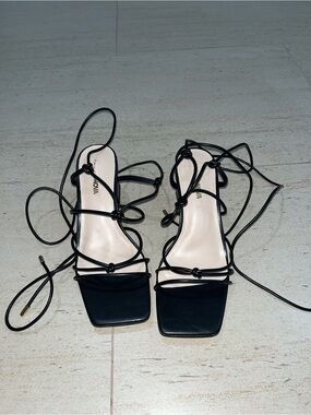 Fashion Nova Black Lace-Up Square Toe Heels Women Size 8